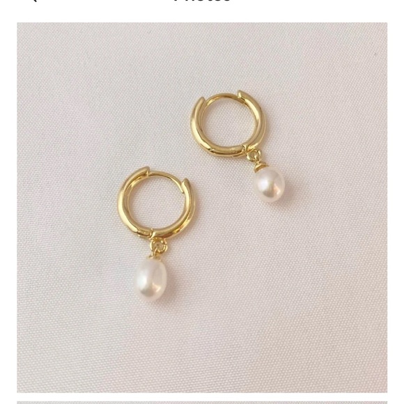 18K Gold Plated White Pearl Dangle Drop Earring - Picture 1 of 5